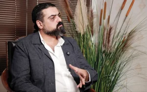 کاوه کیاییان، نایب‌رییس هیئت مدیره نشر چشمه- کارارسانه