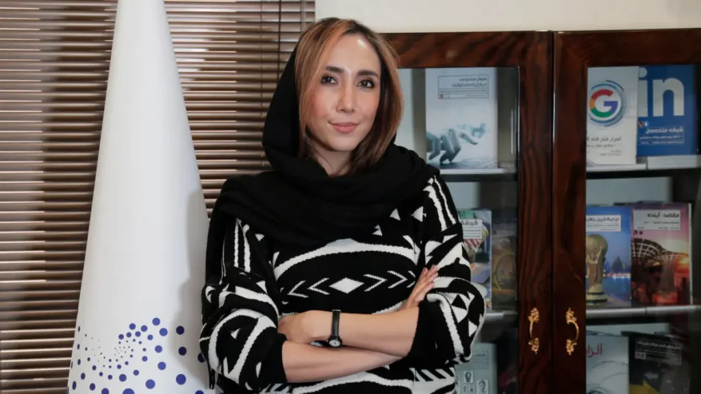 یگانه+بادلی+کاماپرس